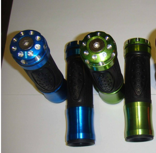 HAND GRIP UNVERSAL